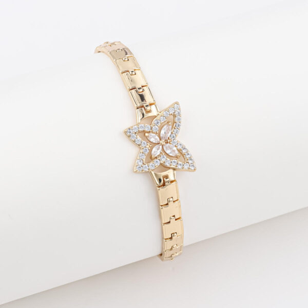 Trendy 18K Gold Plated Butterfly & Clover Zircon Charm Bracelet for Women – Copper Base Pulsera - Image 4